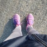 Lila Laufschuhe